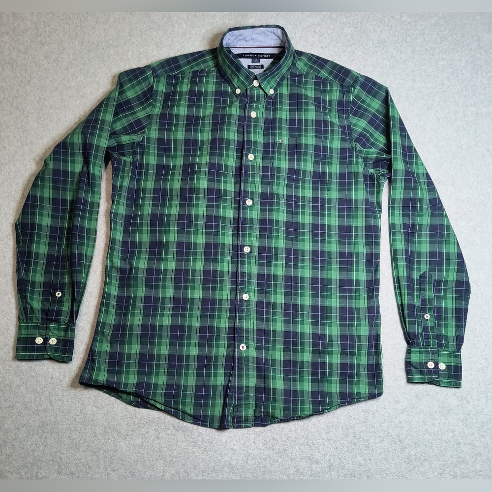 Tommy Hilfiger Shirt Mens Classic Fit Green Blue Plaid Button Up Long Sleeve